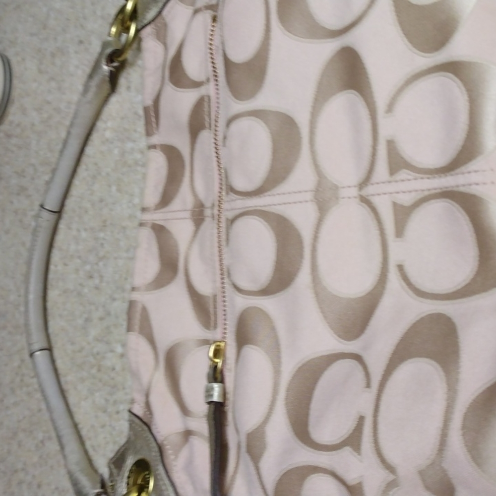 Coach Handbag - Picture 3 of 7